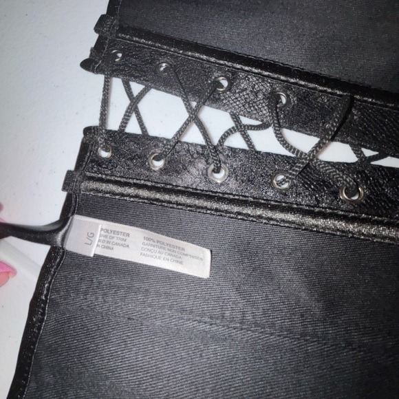 Elegant Black Corset Shapewear - Picture 8 of 8